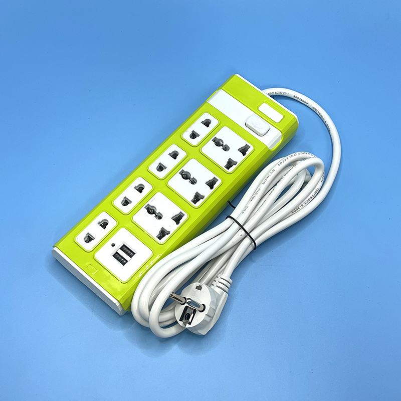 AJ-487  Universal Power Strip with USB Ports
