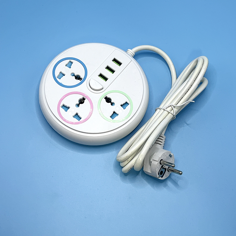 AJ-Y620  Universal Power Strip with USB Ports
